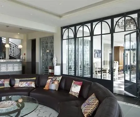 Chateau La Rose Perriere Guest house