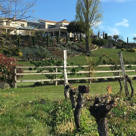 Guest house Chateau La Rose Perriere 3*