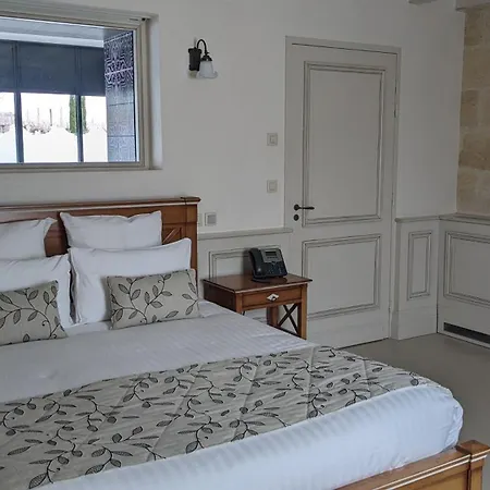 Chateau La Rose Perriere 3* Lussac (Gironde)