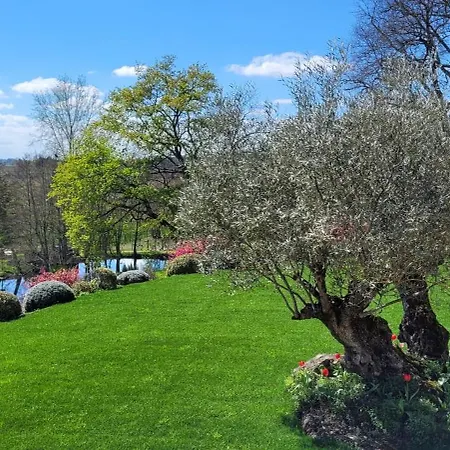 Konukevi Chateau La Rose Perriere