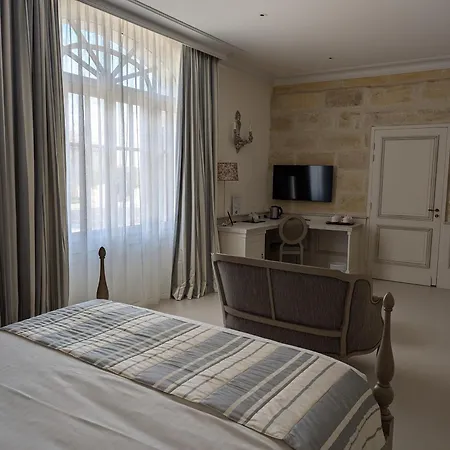 Chateau La Rose Perriere 3* Lussac (Gironde)